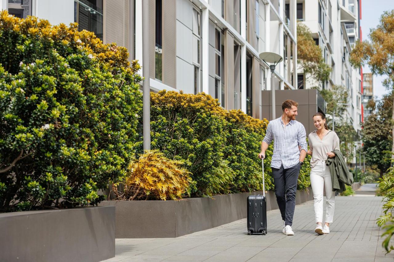 Meriton Suites Zetland Сидней Экстерьер фото The Village at the Village