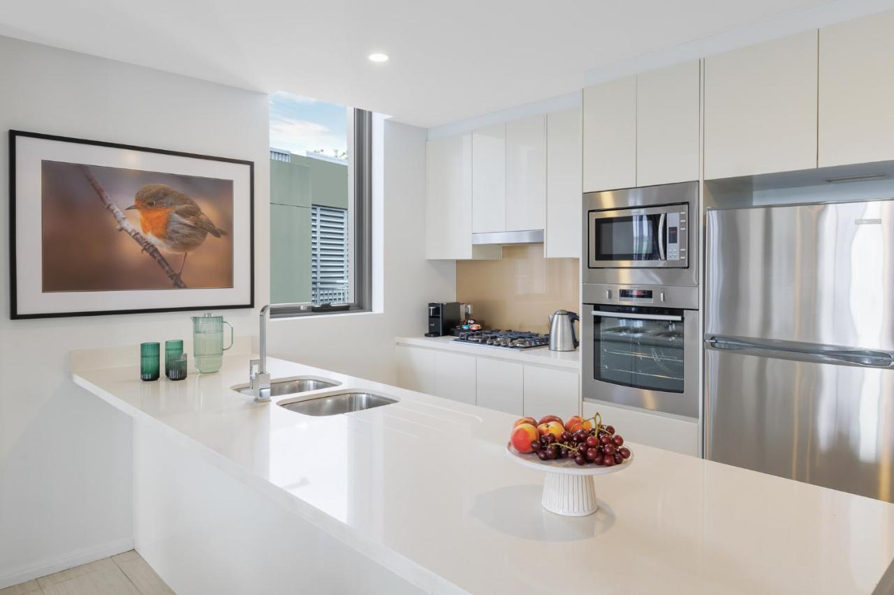 Meriton Suites Zetland Сидней Экстерьер фото A typical kitchen